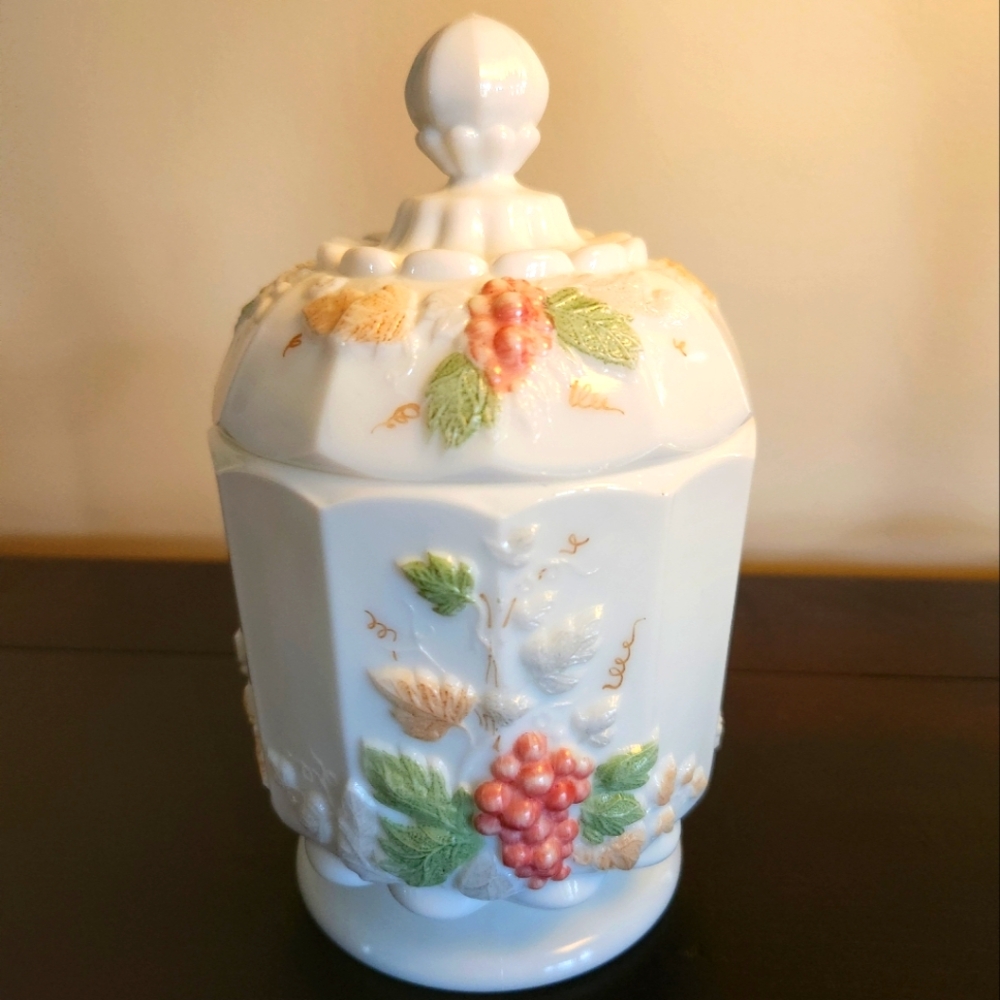 Westmoreland Glass Autumn Covered Candy Dish